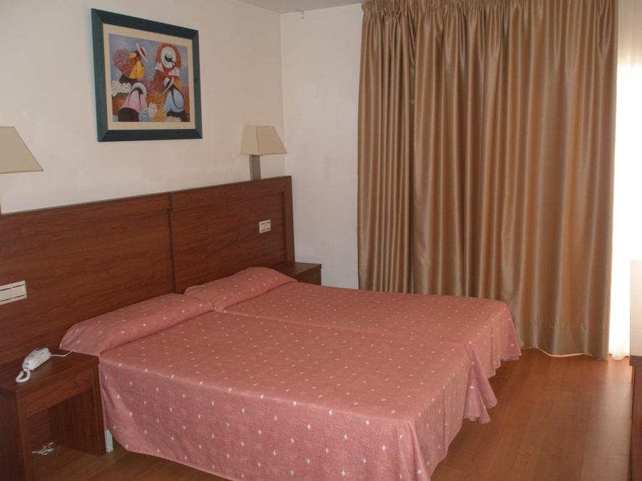 Hotel Mayna Бенидорм Экстерьер фото