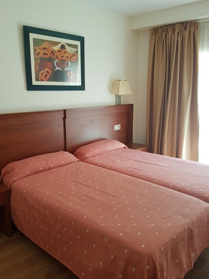 Hotel Mayna Бенидорм Экстерьер фото